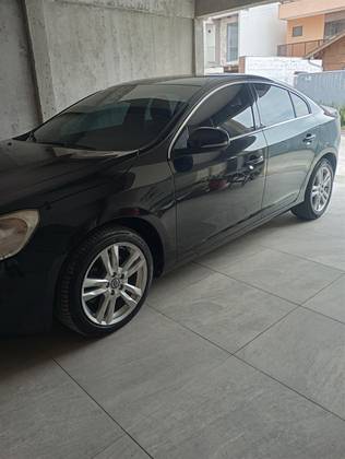 VOLVO S60 2.0 T5 DYNAMIC GASOLINA 4P AUTOMÁTICO